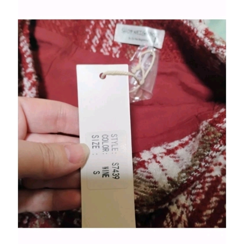 Chic Red Plaid A-Line Skirt - Picture 5 of 11